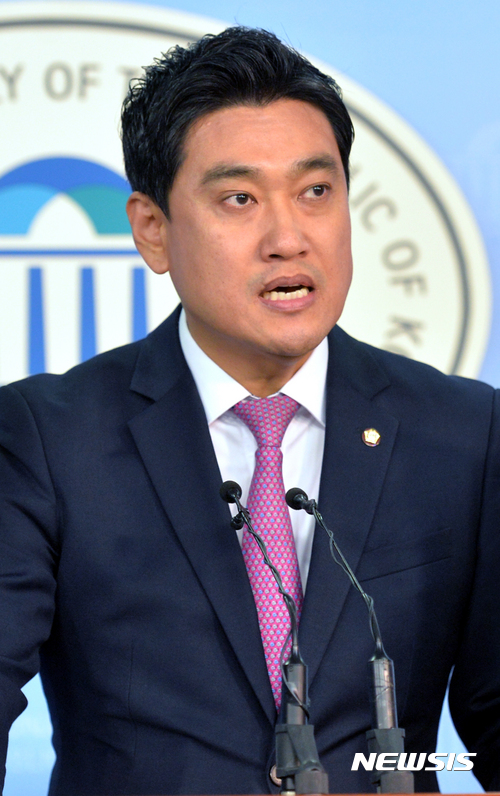 바른정당 "文대통령, 사드두고 언론플레이···안보무능 자인" 