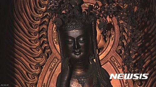 【서울=뉴시스】일본 교토(京都)시 샤쿄(左京)구에 있는 묘덴지(妙傳寺)에 있는 반가사유상이 1000여년 전 한반도에서 건너간 것이라는 일본 연구진의 연구 결과가 나왔다. (사진출처: NHK) 2017.01.07. 