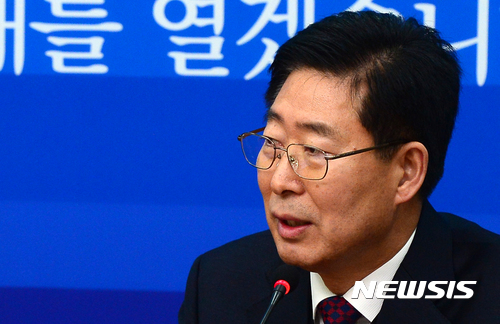 발언하는 더불어민주당 승조 의원. 뉴시스 자료 사진.