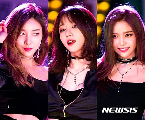 루니 하니 솔라, 가수