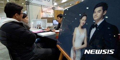 맞벌이 커플, 넷 중 하나는 결혼 3년차때 외벌이로