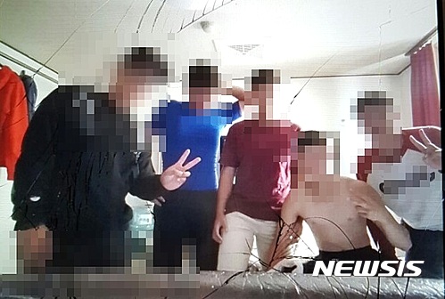 【청주=뉴시스】청주 야구부 소속 학생들. 지난해 9월 23일 숙소를 무단 이탈한 뒤 찍은 사진. 2017.01.17. (사진= 중부매일 제공) photo@newsis.com