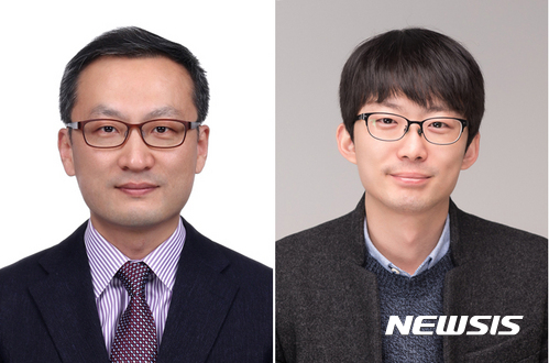 【광주=뉴시스】맹대환 기자 = 광주과학기술원(GIST)은 물리·광과학과 도용주 교수(왼쪽)와 김범규 박사(제1저자·박사 후 연구원)가 반도체 나노선을 이용해 작동 온도와 최고 임계 전류를 향상시킨 '초전류 트랜지스터' 개발에 성공했다고 22일 밝혔다. 2017.01.22 (사진=광주과학기술원 제공) mdhnews@newsis.com