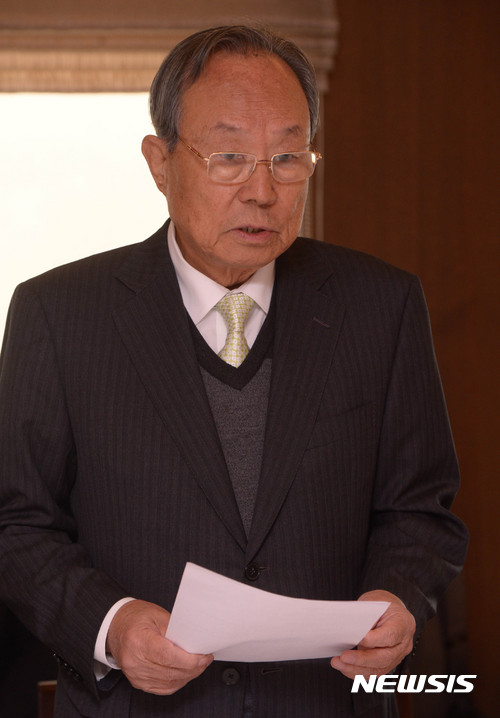 【서울=뉴시스】장세영 기자= 박관용 전 국회의장. 2017.01.23. photothink@newsis.com