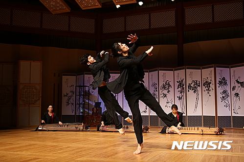 【서울=뉴시스】국립국악운 '금요공감' 모던테이블 & 거문고팩토리. 2017.01.23 (사진=국립국악원 제공) photo@newsis.com