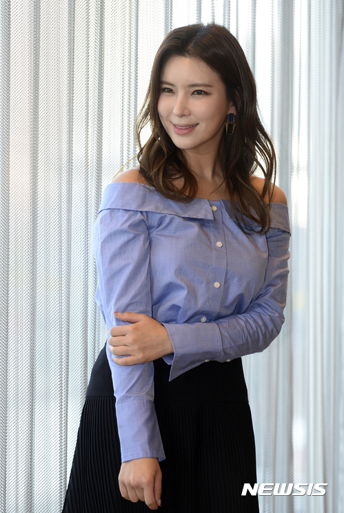 【서울=뉴시스】최진석 기자 = 뮤지컬 배우 정선아가 1일 오후 서울 강남구 역삼동 LG아트센터에서 뉴시스와 인터뷰를 하고 있다. 2017.02.01. myjs@newsis.com