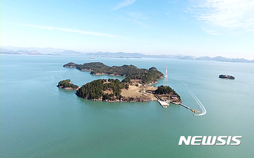 【고흥=뉴시스】김석훈 기자 = 전남 고흥군은 전남도가 추진하고 있는 서·중부권 해안(섬) 우선 개발 후보지로 고흥군 과역면 진지도가 최종 선정됐다고 1일 밝혔다. 2017.02.01. (사진=고흥군청 제공) kim@newsis.com