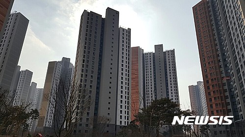 【김포=뉴시스】이승주 기자 = 경기 김포 한강신도시에서는 지난달 한강 센트럴 자이 3500여 세대를 시작으로 이달 말까지 4500여 가구가 입주를 시작한다. 2017.02.03.&nbsp; joo47@newsis.com