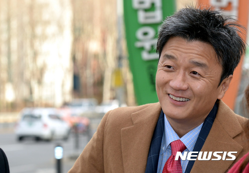 [서울=뉴시스] 이영환 기자 = 80대 노인 감금·폭행 사건으로 1심에서 실형을 선고받은 임우재 전 삼성전기 고문이 2심에서 징역형 집행유예로 감형됐다. (사진=뉴시스DB) 2026.06.25. 20hwan@newsis.com