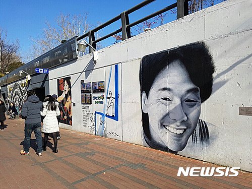 [종합]경찰 "김광석 딸 10년전 사망··· 부검 결과 급성폐렴 원인"