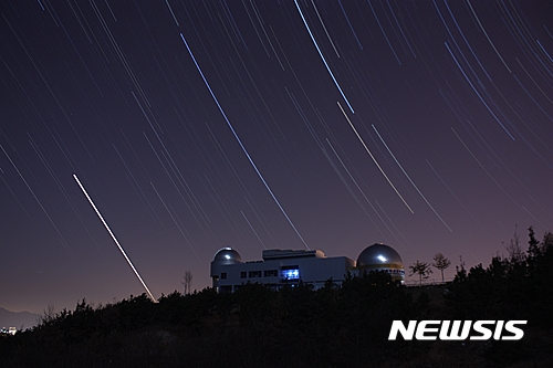 전북 남원시는 지난 2009년 개관한 항공우주천문대에 해마다 3만명의 관람객이 방문하는 등 큰 인기를 끌고 있다고 밝혔다. 사진은 남원관광단지 내 위치한 항공우주천문대의 모습. (사진= 남원시 제공)
