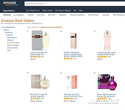 【서울=뉴시스】도널드 트럼프 미국 대통령의 장녀 이반카 트럼프의 향수 브랜드가 세계 최대 인터넷 쇼핑몰 아마존의 베스트셀러에 올랐다. (사진 출처 = 아마존 웹페이지 캡쳐) 2016.02.19