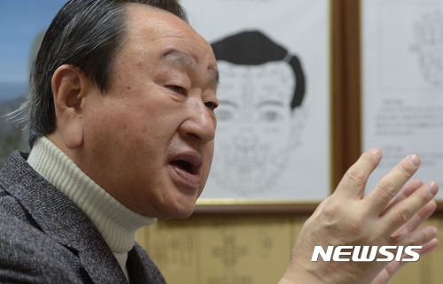 【서울=뉴시스】조수정 기자 = 역술가 백운산 선생이 서울 역삼동에서 뉴시스와 인터뷰 하고 있다.&nbsp;&nbsp;&nbsp; chocrystal@newsis.com