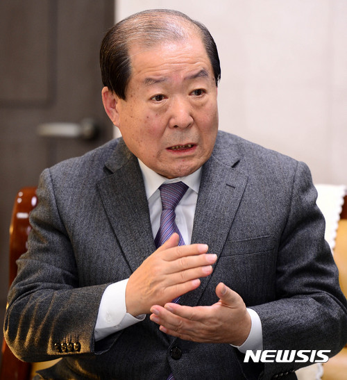 【서울=뉴시스】추상철 기자 =박홍섭 마포구청장이 21일 서울 마포구청 집무실에서 뉴시스와 인터뷰를 갖고 있다. 2017.02.21. scchoo@newsis.com