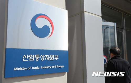 산업전문 인력 8000명 양성...분기별 '취업현황 점검' 