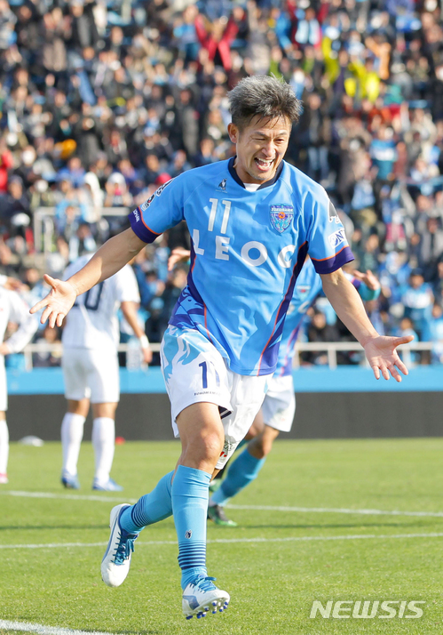 【교토=AP/뉴시스】 미우라 가즈요시, 2017년 3월12일 자스파 쿠사츠전