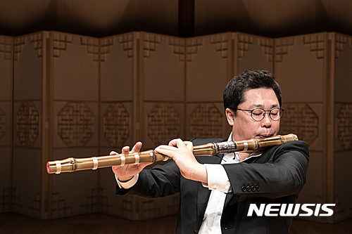 【서울=뉴시스】원완철 민속악단 부수석. 2017.03.15.(사진 = 국립국악원 제공) photo@newsis.com