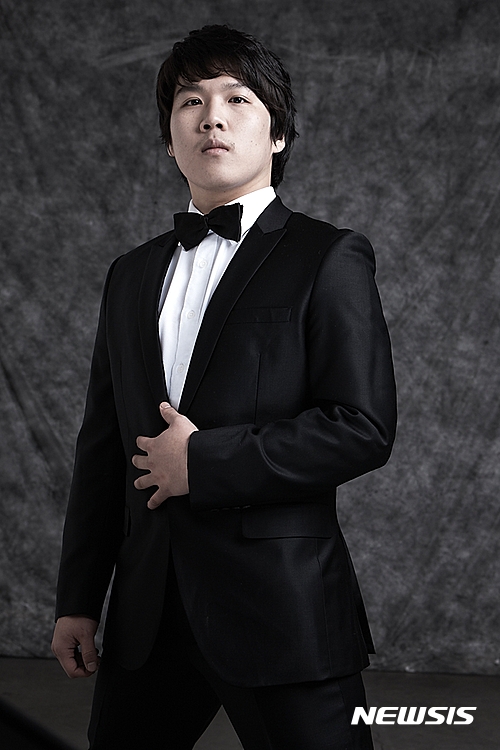 【서울=뉴시스】박종해, 피아니스트. 2017.03.16. (사진 = 금호아시아나문화재단 제공) photo@newsis.com