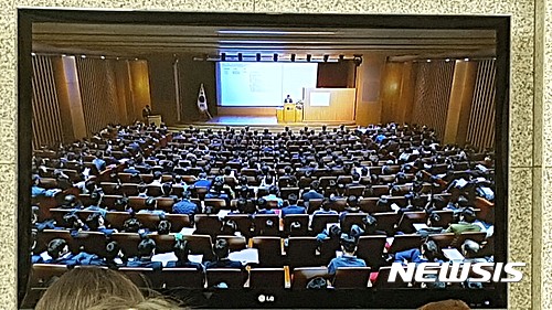 올해 주총 최대 화두 '주주친화'…형식·내용 큰 변화