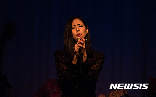 【서울=뉴시스】박지윤 콘서트 현장. 2017.03.20.(사진 = 박지윤 크리에이티브 제공) photo@newsis.com