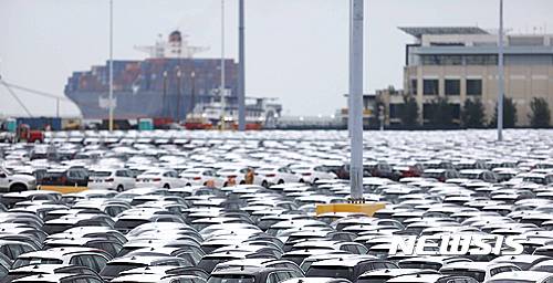 "美 업계, 미중 무역전쟁 돌입 전 대화 해결 기대" FT