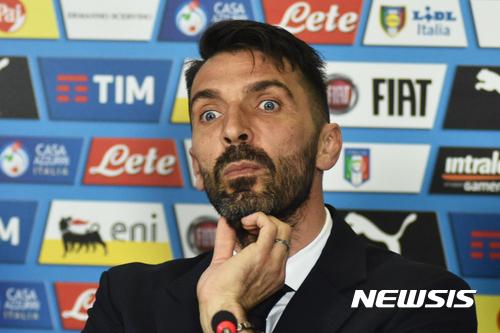 국가대표은퇴 선언했던 부폰, 4개월 만에 대표팀 복귀