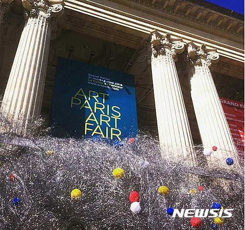 【서울=뉴시스】313아트프로젝트_2016년 아트파리 아트페어 전시 전경 (박기원, 플래쉬월)
