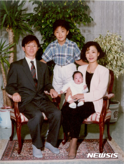 associate_pic3