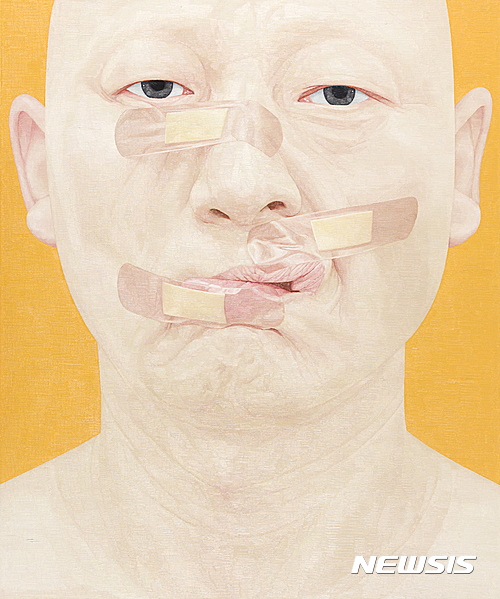 【서울=뉴시스】한 사람으로서의 자화상- 밴드 ll 120cm x 100cm Oil on canvas 2017