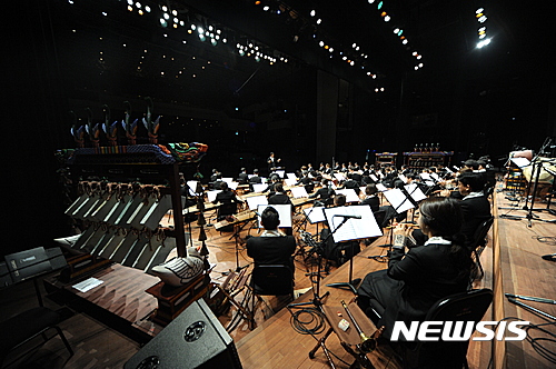 【서울=뉴시스】국립국악원 창작악단. 2017.04.19. (사진 = 국립국악원 제공) photo@newsis.com