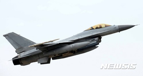 러시아 폭격기 2대 역내 KADIZ 진입…전투기 대응 출격