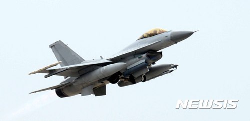 【서울=뉴시스】 출격하는 KF-16 전투기.
