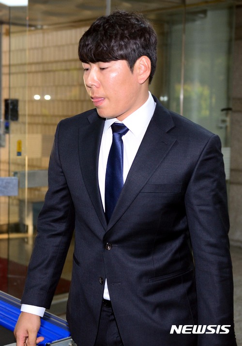 강정호, 15개월 만에 제한선수 벗어났다…40인 로스터 등록