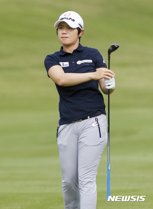 [속보]'14번 홀인원' 지은희, LPGA KIA 클래식 정상···통산 4승