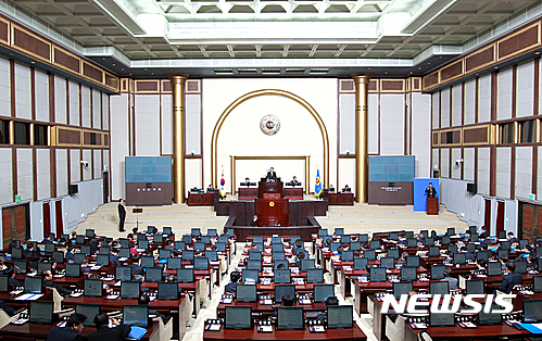 【수원=뉴시스】이승호 기자 = 경기도의회 본회의장 전경.2017.06.27.(뉴시스 자료 사진) photo@newsis.com