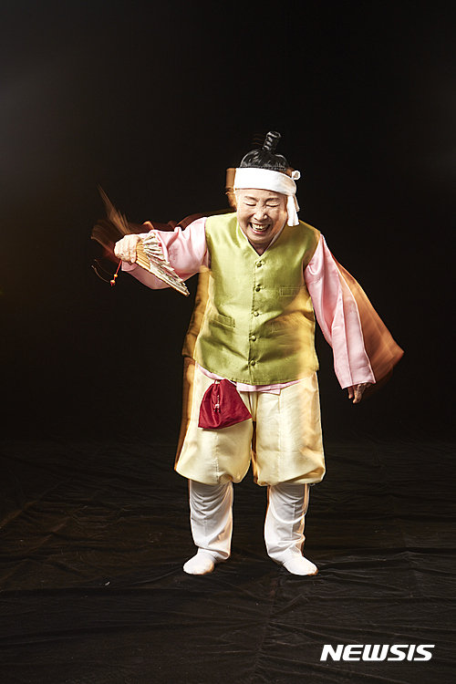 【서울=뉴시스】조영숙, 국가무형문화재 제79호 발탈 