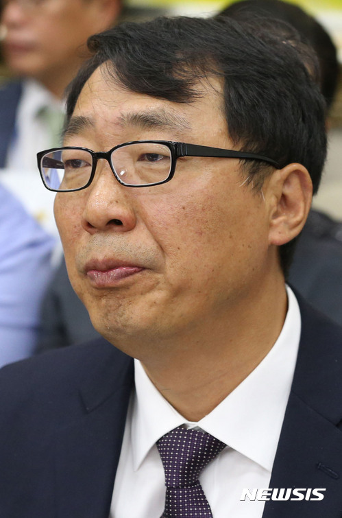 【서울=뉴시스】문재인 대통령은 11일 청와대 홍보수석에 윤영찬 네이버 부사장을 선임했다고 임종석 청와대 비서실장이 발표했다. 2017.05.11. (사진=뉴시스 DB)&nbsp; photo@newsis.com 