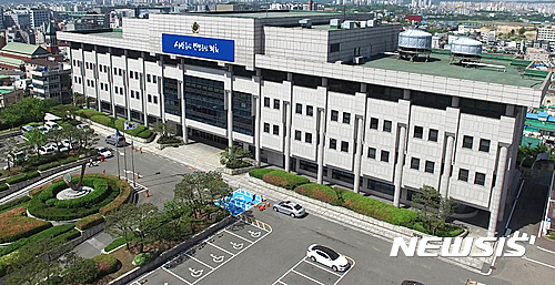 【수원=뉴시스】이승호 기자 = 경기도의회 더불어민주당은 11일 도(道)의 1회 추경안에 요구한 32개 연정 과제 605억5600만원 가운데 79.2％ 수준인 479억7500만원이 최종 편성됐다고 밝혔다.2017.05.11.(뉴시스 자료 사진)&nbsp; photo@newsis.com 