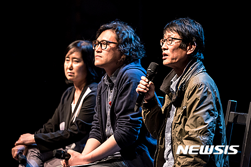 【서울=뉴시스】왼쪽부터 김미도 연극평론가, 김재엽 연출, 박근형 연출. 2017.05.13. (사진 = 서울문화재단 남산예술센터 제공) photo@newsis.com 