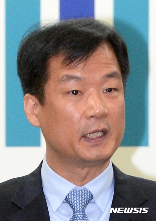 【서울=뉴시스】문재인 대통령은 19일 오전 신임 법무부 검찰국장에 박균택 대검 형사부장을 임명했다. 2017.05.19. (사진=뉴시스 DB) photo@newsis.com