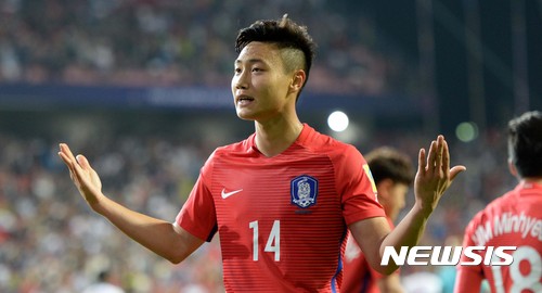 【전주=뉴시스】고범준 기자 = 20일 오후 전북 전주시 전주월드컵경기장에서 열린 '국제축구연맹(FIFA) U-20 월드컵 코리아 2017' 대한민국과 기니의 개막전 경기에서 한국 백승호가 골을 넣고 세리머니를 하고 있다. 2017.05.20.&nbsp;&nbsp; bjko@newsis.com