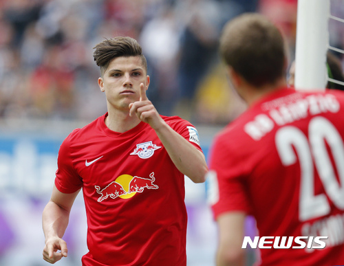  【프랑크푸르트=AP/뉴시스】 = 독일 분데스리가 RB 라이프치히 선수단. 