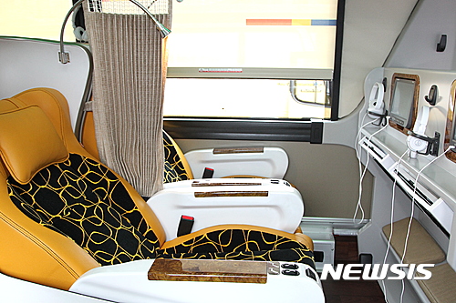 【대구=뉴시스】김덕용 기자 = 프리미엄 고속버스가 오는 7월부터 대구∼서울 노선을 운행한다. 사진은 프리미엄 고속버스 내부 모습. 2017. 05. 25. (사진=국토교통부 제공)&nbsp; photo@newsis.com 