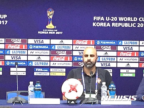 【인천=뉴시스】권혁진 기자 = 포르투갈 U-20 대표팀 페이세 감독.