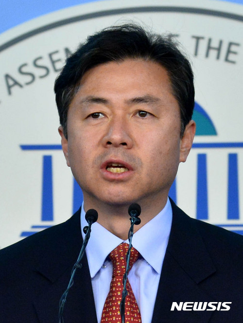 【서울=뉴시스】청와대는 30일 오전 해양수산부 장관 후보자에 김영춘 의원을 내정했다. 2017.05.30. (사진=뉴시스 DB) photo@newsis.com