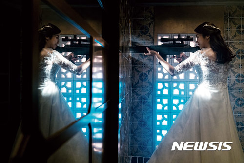 【서울=뉴시스】 영화 '악녀'(감독 정병길)의 한 장면.