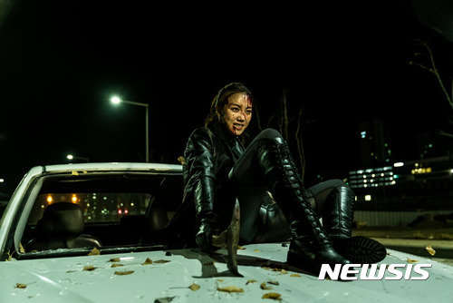 【서울=뉴시스】 영화 '악녀'(감독 정병길)의 한 장면. 