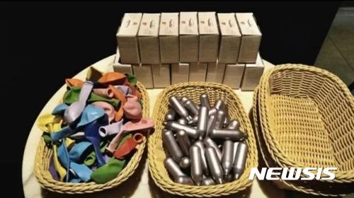 【수원=뉴시스】김지호 기자 = SNS 등을 통해 쉽게 찾을 수 있는 '해피벌룬(아산화질소)'. (사진=SNS 캡처)&nbsp; <a href="mailto:photo@newsis.com">photo@newsis.com</a> 