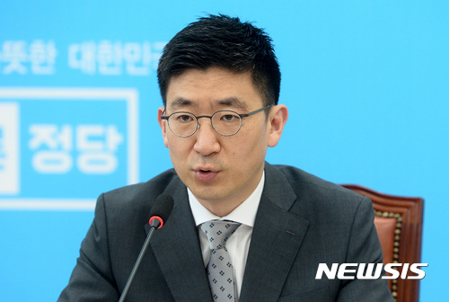 김세연 "한국당, 친박·비박 이어 친홍·비홍으로 사분오열" 