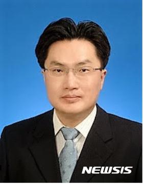 【수원=뉴시스】이승호 기자 = 아주대학교는 약학대학 전상민 교수 연구팀이 피부질환에 사용하는 연고제 성분에서 강력한 항암효과를 발견했다고 8일 밝혔다.2017.06.08.(사진 = 아주대 제공)&nbsp; <a href="mailto:photo@newsis.com">photo@newsis.com</a>&nbsp; 